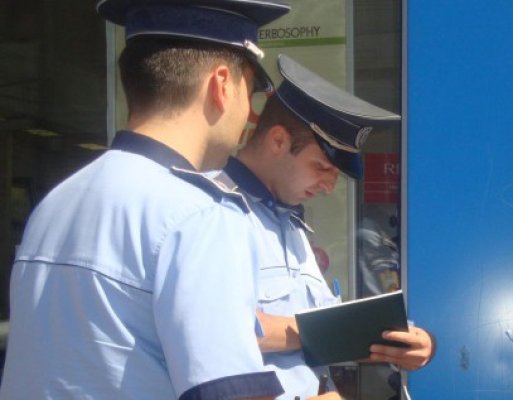 Razie în Constanţa şi Costineşti: au fost legitimate 22 de persoane
